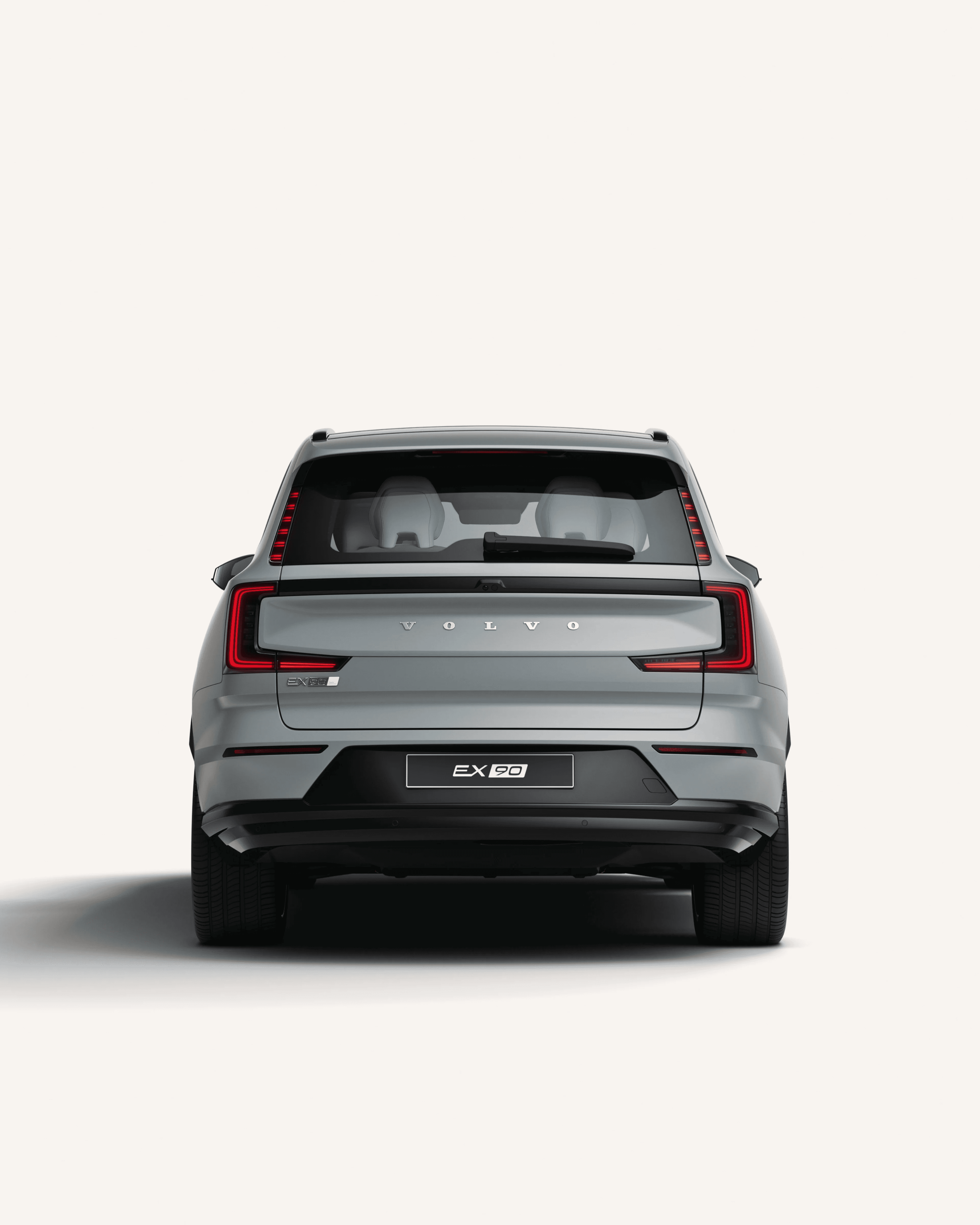 Volvo EX90 visto de trás, destacando os sensores e faróis traseiros